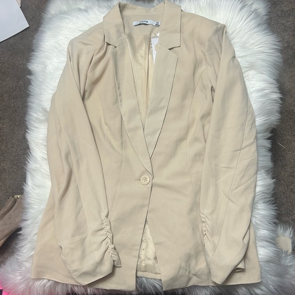 JustFab Jackets & Blazers - New with Tags Size XXL Women’s Tan Blazer E2